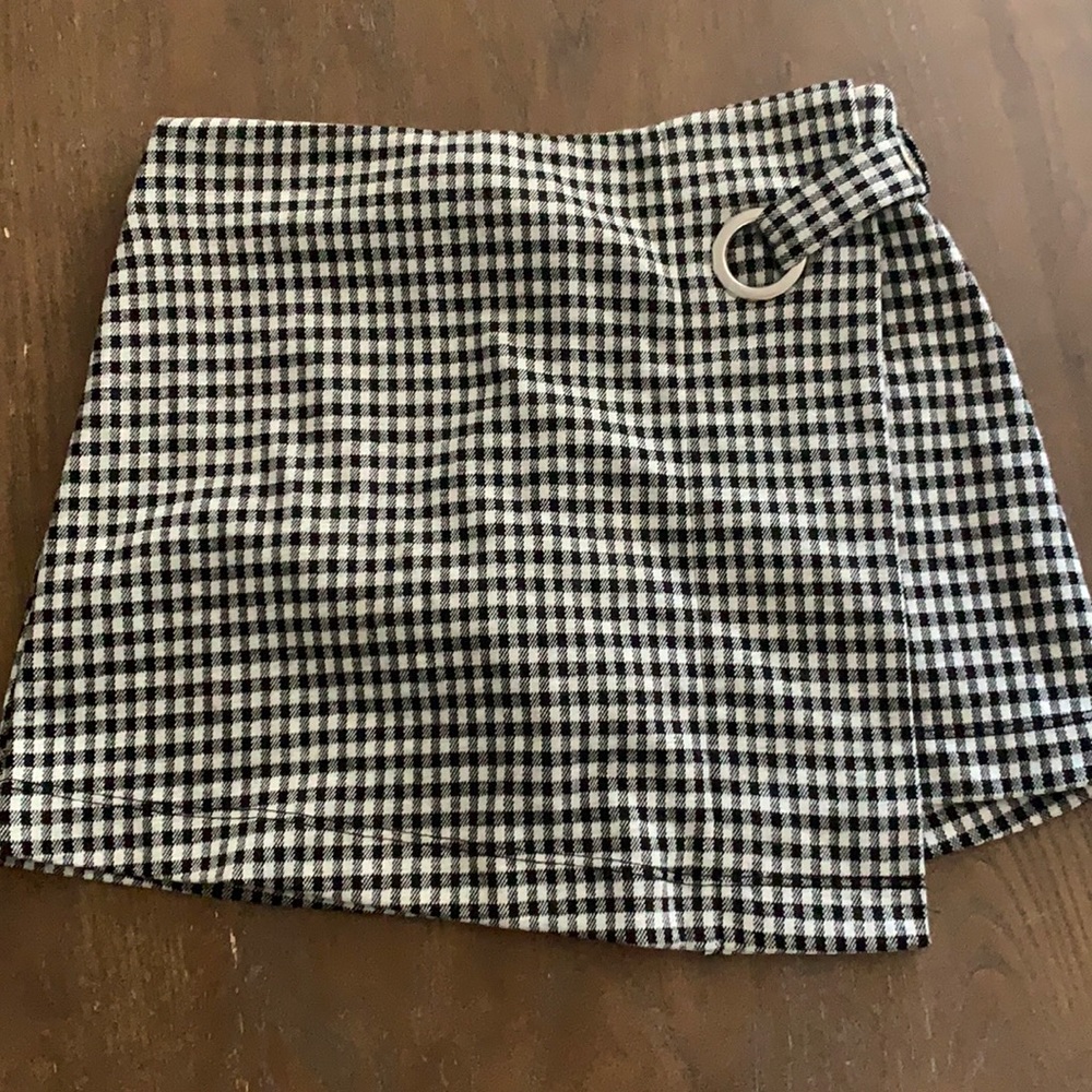 KIDS 2for8 DEAL Justice size 7 skirt